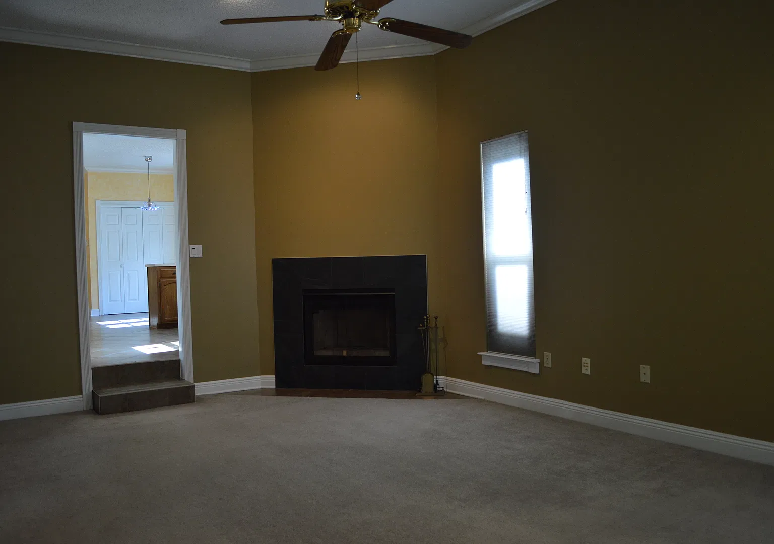 Conveniently located close to Bluebonnet & Essen — Photo 2