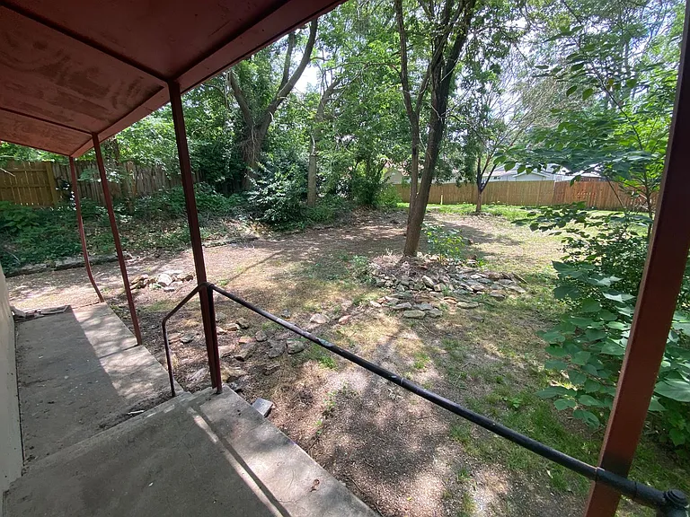710 W Chicago St — Photo 14