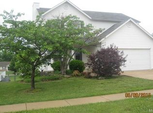 529 White Fence Dr, Wentzville, MO 63385