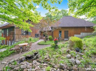 86 Washburn Rd, Canton, CT 06019