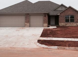 18813 Rush Springs Ln, Edmond, OK 73012