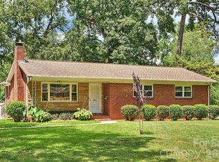 2134 Bromwich Rd, Charlotte, NC 28208