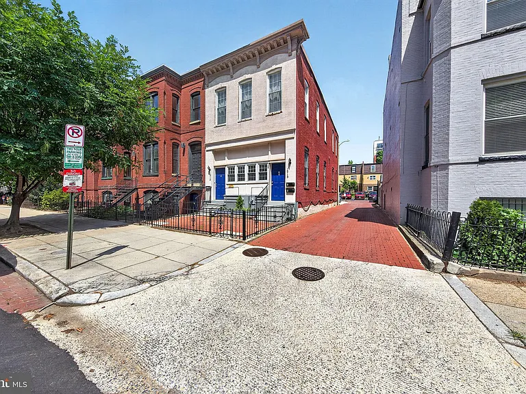 1213 12th St NW #A — Photo 31