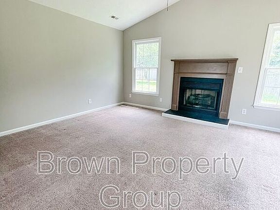 3rd image of 6307 Foxglenn Dr