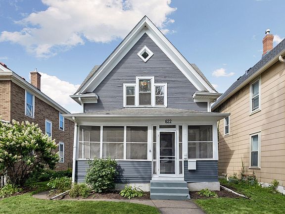 3rd image of 622 Jackson St NE