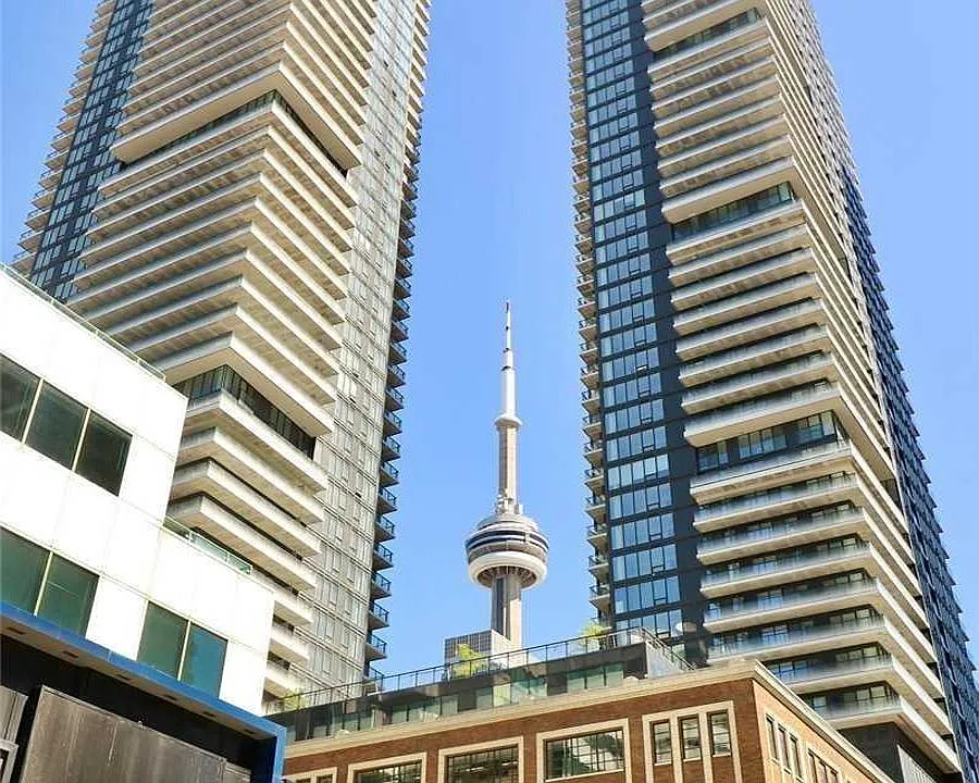 125 Blue Jays Way #1102