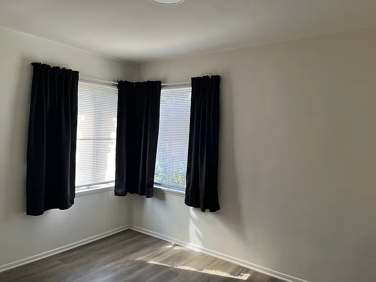 10821 Bloomfield St #5 — Photo 5