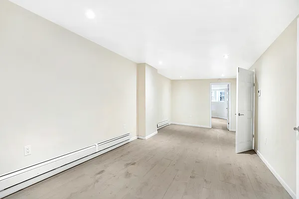 Rented by Compass | media 9