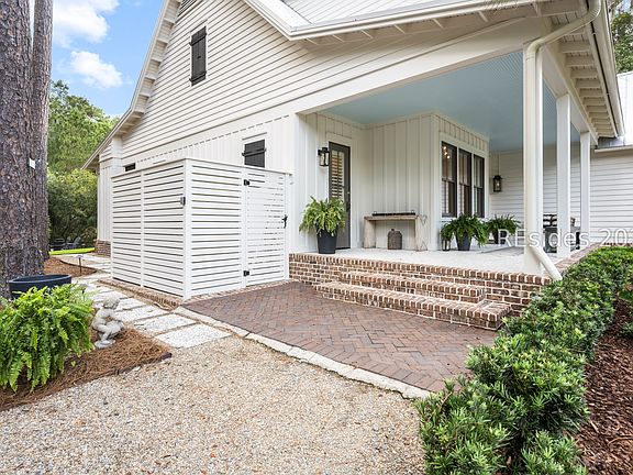 5th image of 34 Walnut Grove Street