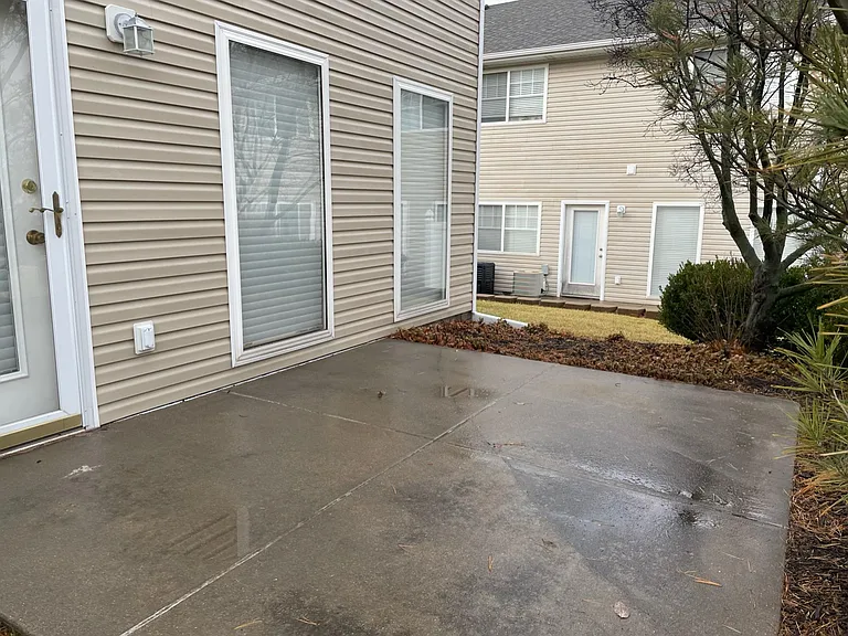 6800 S 89th St — Photo 36
