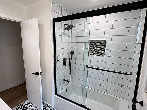 guest bathroom bathrooms