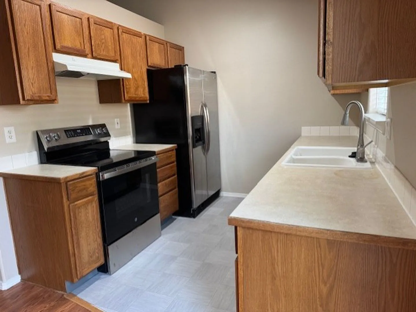 Single level home SW Bend — Photo 2