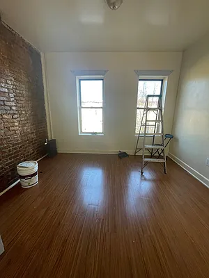 Rented by null | media 4