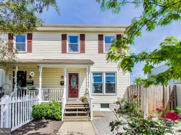 1945 S Lowell St, Arlington, VA 22204