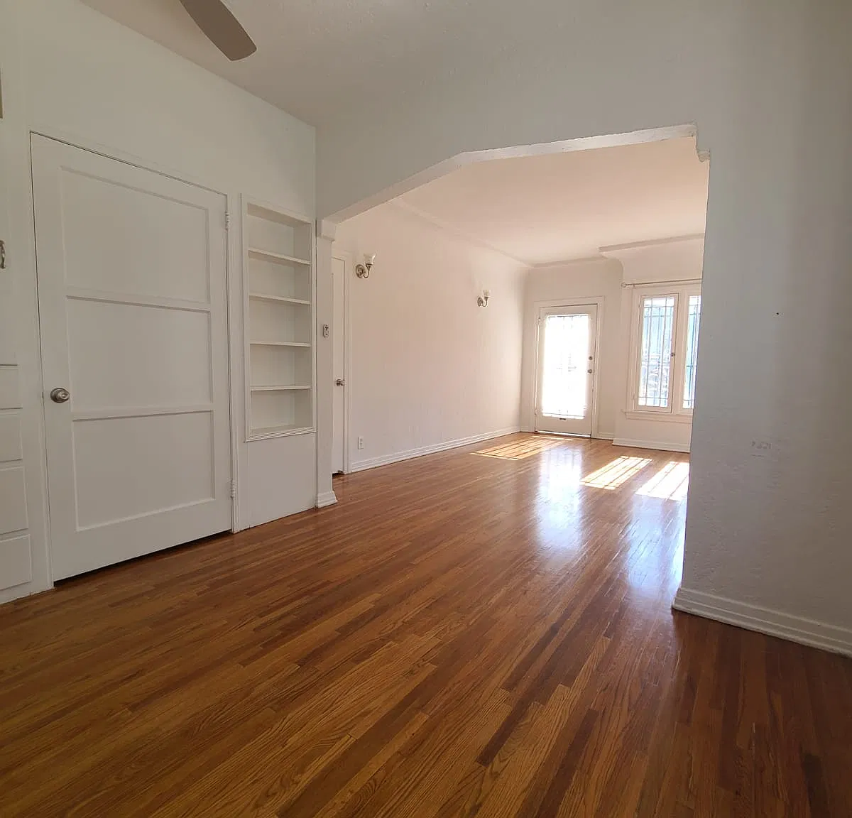 Studio, 500 sqft, $1,850 — Photo 4
