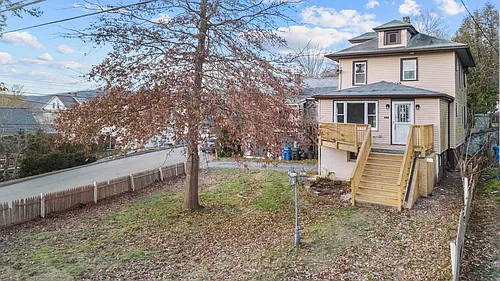 105 Oakridge St #A Photo 1