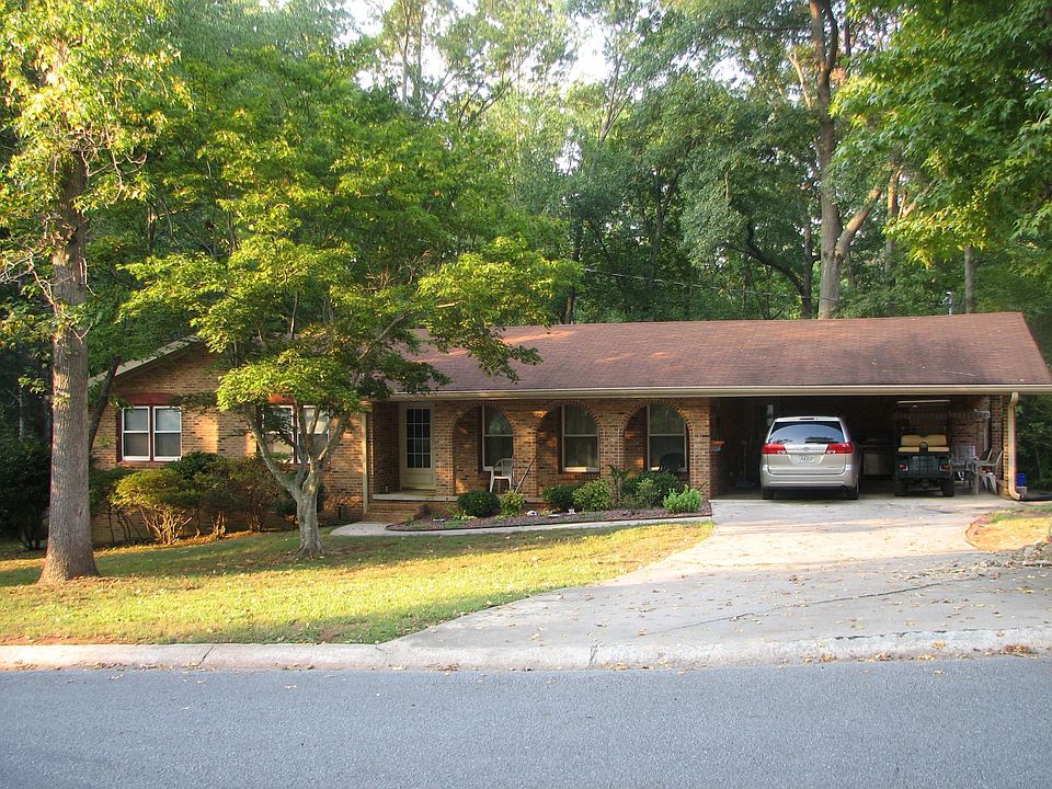 Beautiful home in great location!