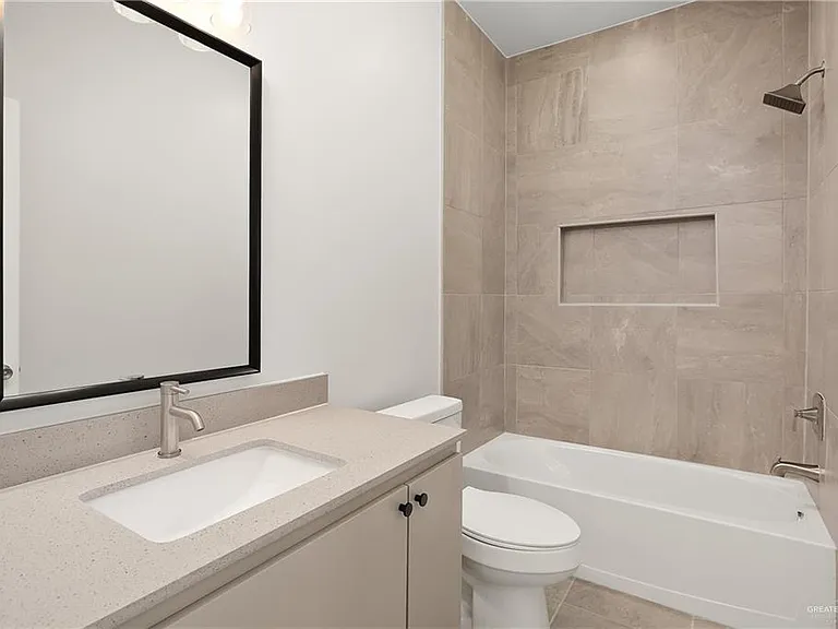 2501 Hilltop Ave #1 — Photo 8