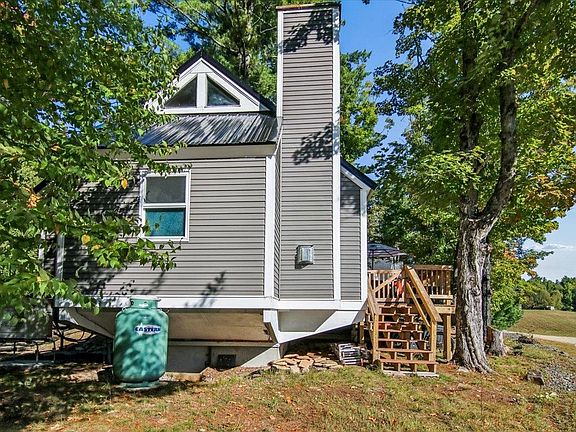3rd image of 15 Sargent Drive #87