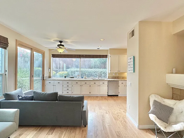 13686 Essence Rd — Photo 12