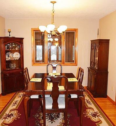 4th image of 2060 Pleasant Hill Dr