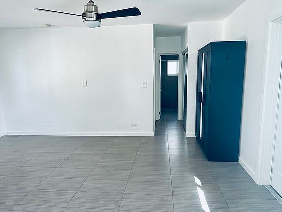 4th image of 2901 Riomar St APT 206