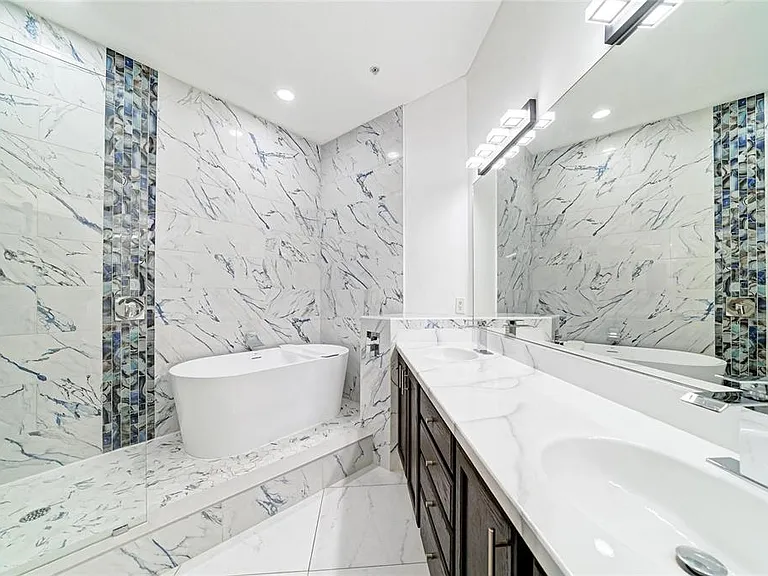 8261 Miramar Way #202 — Photo 19