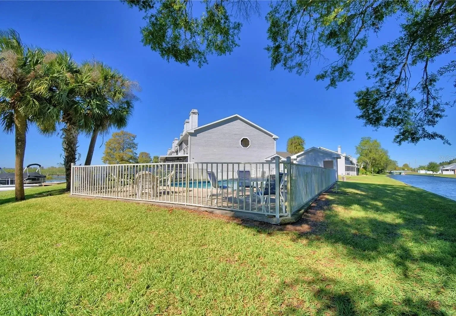 3 bed, 2.5 bath, 1407 sqft, $2,275 — Photo 4