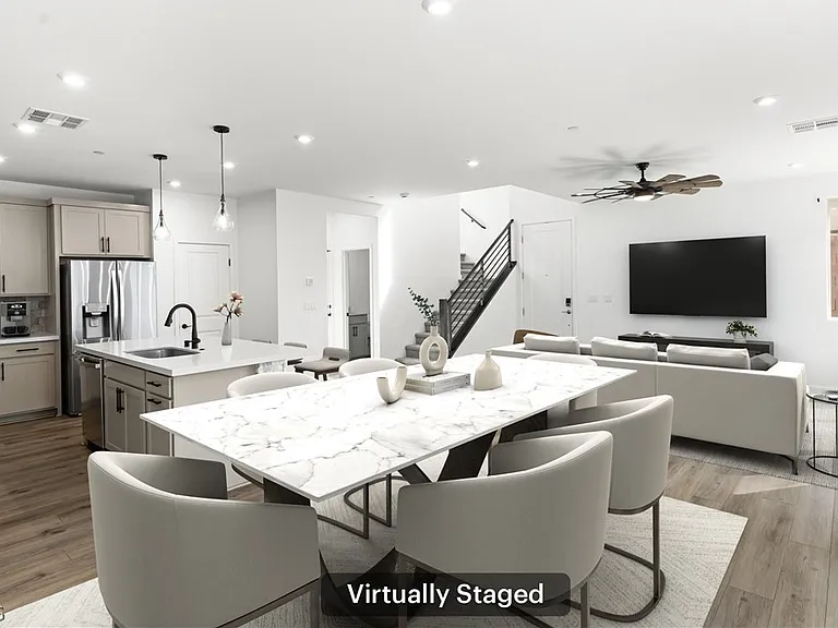 633 Infinity Ridge St — Photo 3