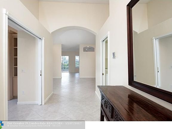 4th image of 6674 Bali Hai Dr