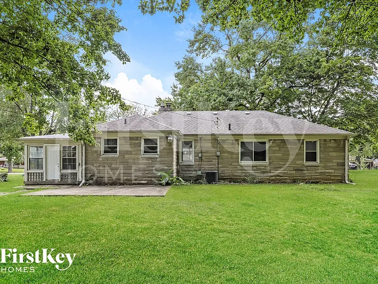 2825 Kessler Blvd — Photo 15