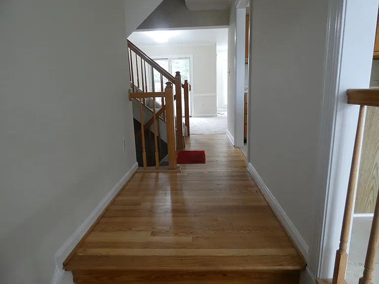 Southfield Dr — Photo 3