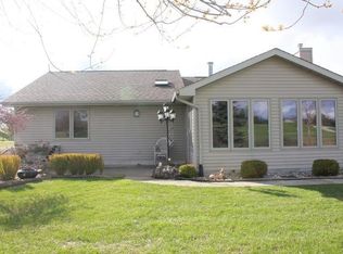 1566 Dormie Dr, Gladwin, MI 48624