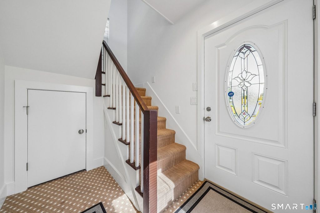 10 Wells Avenue, Stamford, CT - View 3