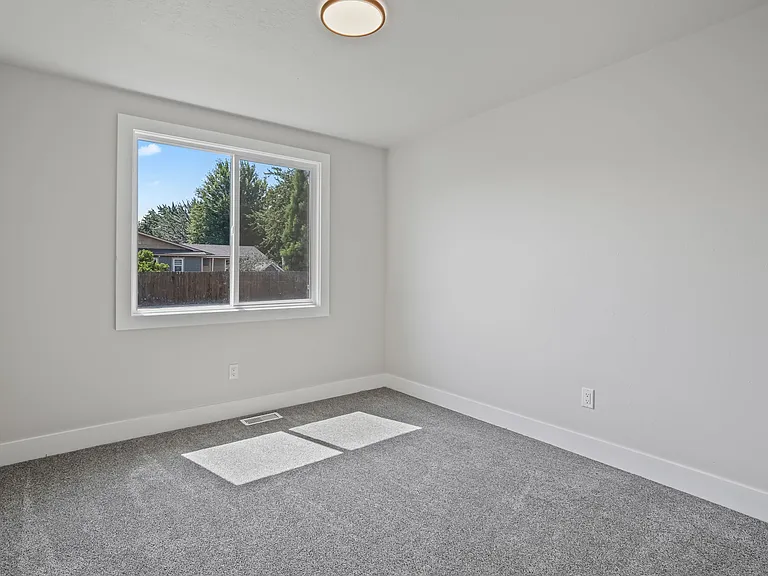 2692 W Gemstone Dr — Photo 20