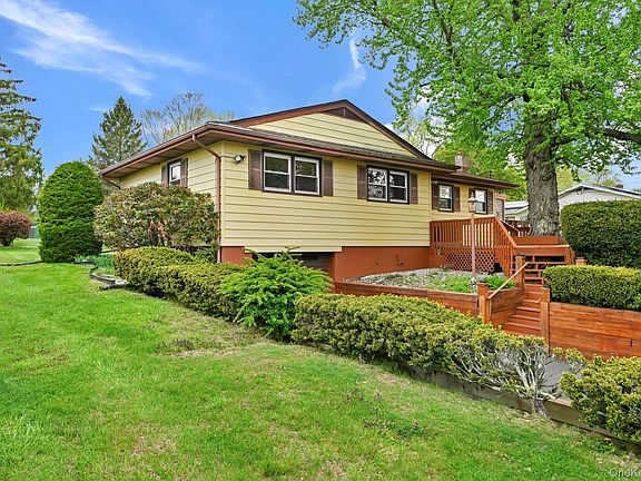 3rd image of 93 Fairmont Road