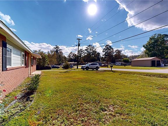 4th image of 11 Tennessee Ave