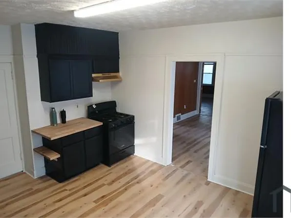 3442 W 58th St, Cleveland, OH 44102