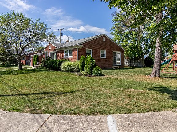 4th image of 6835 Schaller St