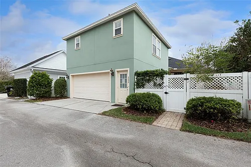 2020 Shaw Ln Photo 1