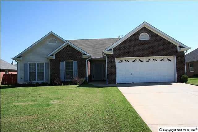 1st image of 109 Medicine Bend Ct