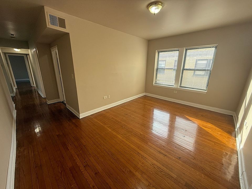 1st image of 4834-50 W Adams Blvd #3S