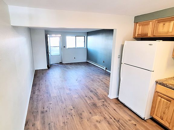 2nd image of 1065 Magnolia St APT A