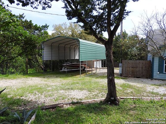 3rd image of 381 Rainbow Dr