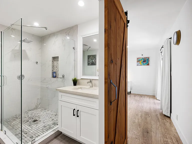 5655 Natick Ave — Photo 13
