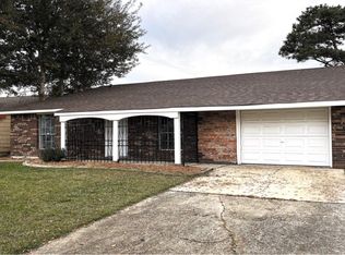 2617 Cascade Dr, Marrero, LA 70072