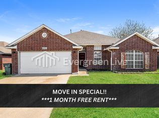 8216 Prairie Ridge Rd, Oklahoma City, OK 73135
