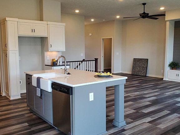 5th image of 11460 Mercury St