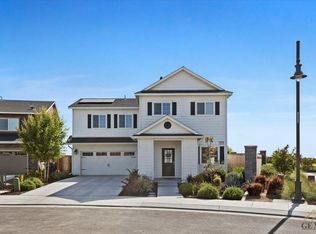 3829 Evergreen Village Ln, Shafter, CA 93263