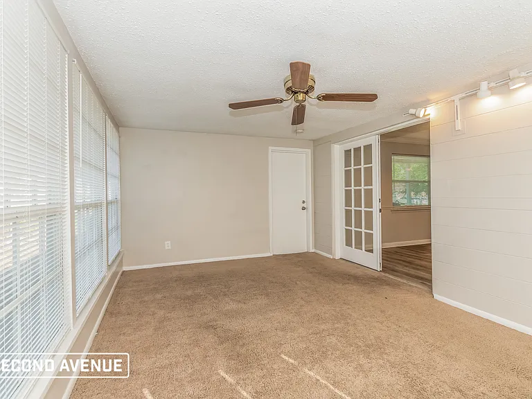 1224 Crown Dr — Photo 7